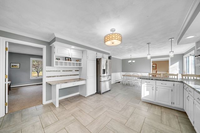 315 Candlestick Rd, North Andover, MA 01845