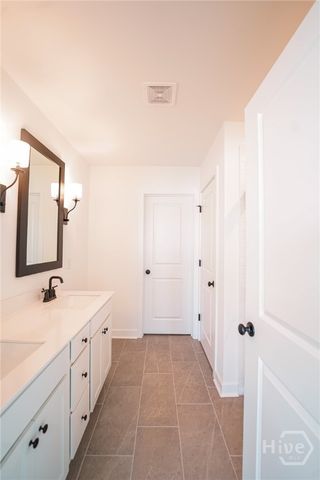 108 Kingswood Circle, Bloomingdale, GA 31302