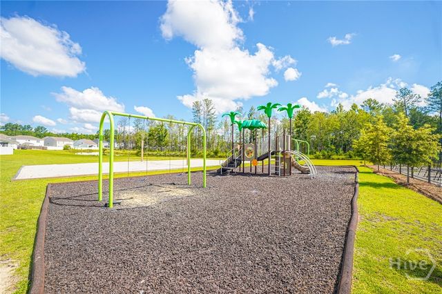 108 Kingswood Circle, Bloomingdale, GA 31302