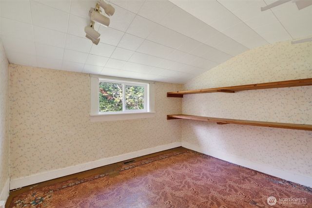 943 Fall Creek Road, Longview, WA 98632