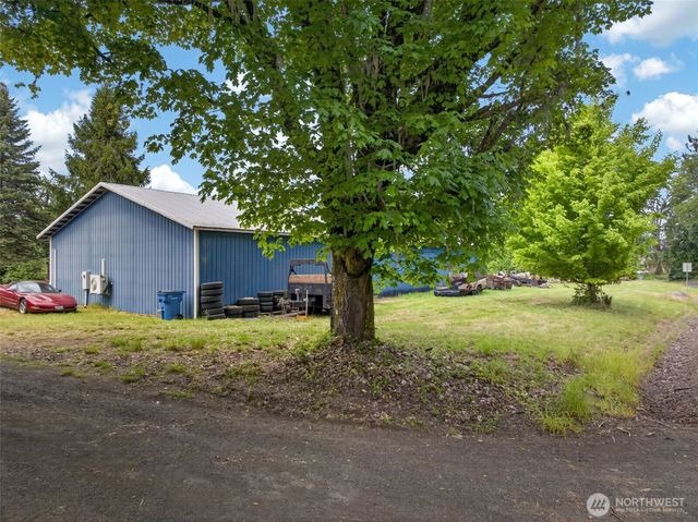 943 Fall Creek Road, Longview, WA 98632