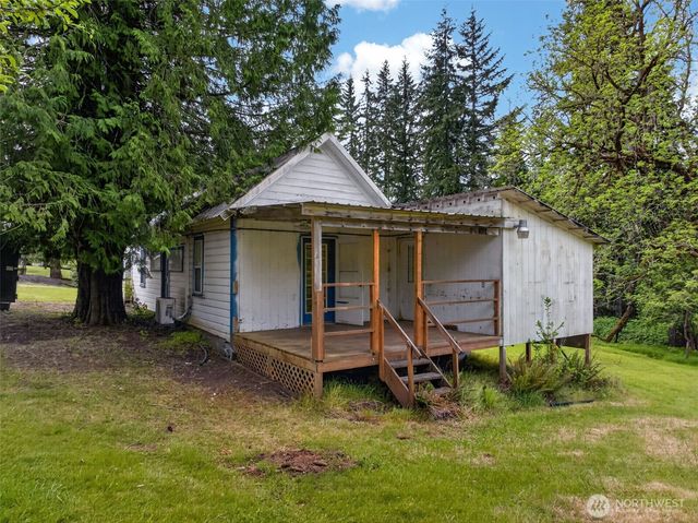 943 Fall Creek Road, Longview, WA 98632