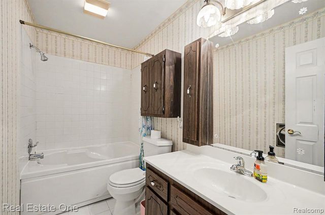 15064 Masonic Boulevard, Warren, MI 48088