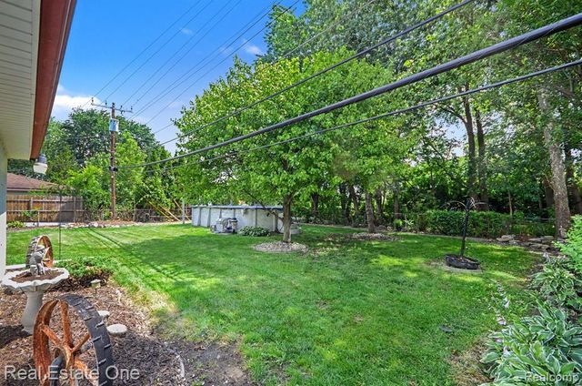 15064 Masonic Boulevard, Warren, MI 48088