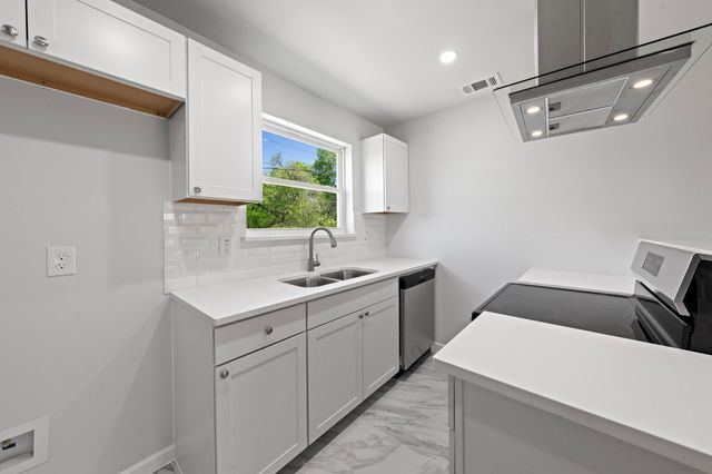 5952 Golden Gate Drive, Dallas, TX 75241