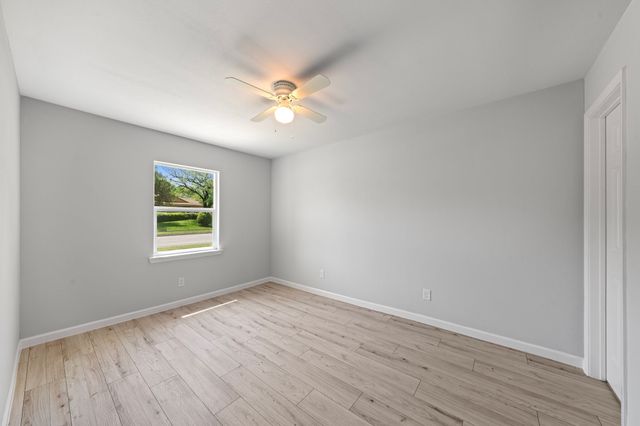 5952 Golden Gate Drive, Dallas, TX 75241