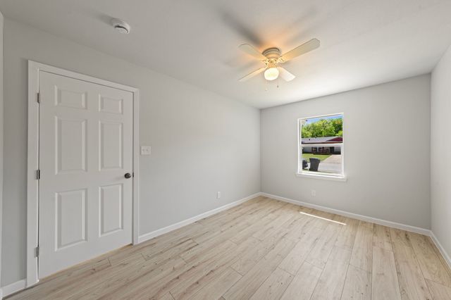 5952 Golden Gate Drive, Dallas, TX 75241