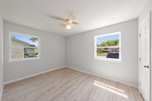 5952 Golden Gate Drive, Dallas, TX 75241