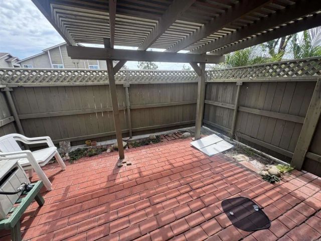 6855 Bear River Row 2, San Diego, CA 92139