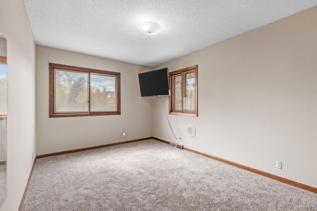 4800 Dodd Road, Eagan, MN 55123