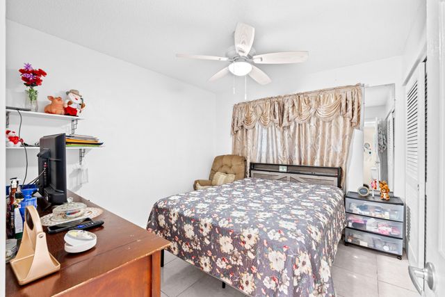 2538 Boundbrook Drive S 140, Palm Springs, FL 33406