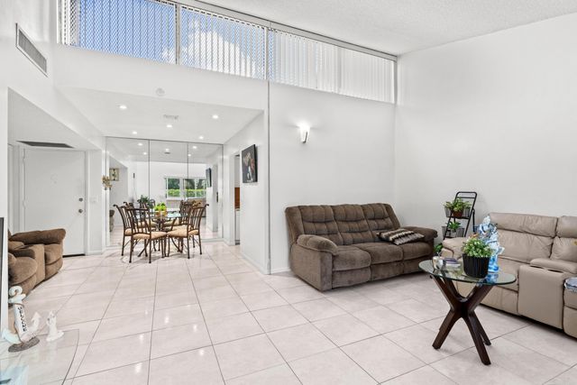 2538 Boundbrook Drive S 140, Palm Springs, FL 33406