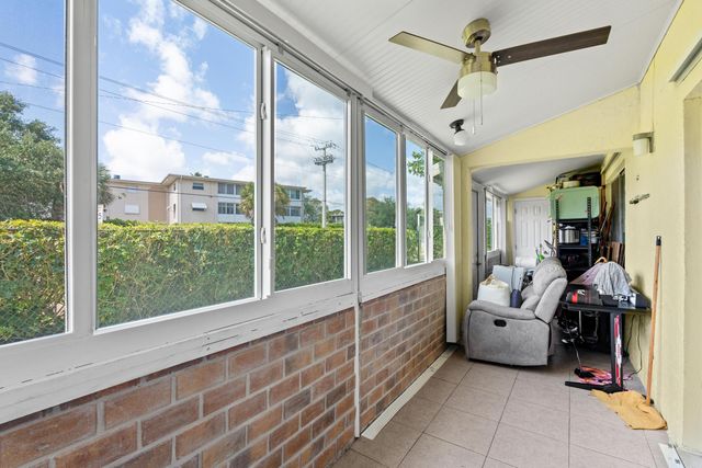 2538 Boundbrook Drive S 140, Palm Springs, FL 33406