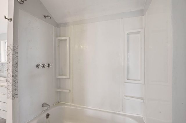 2016 N Cannon St, Spokane, WA 99205