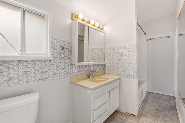 2016 N Cannon St, Spokane, WA 99205