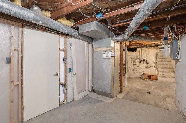 2016 N Cannon St, Spokane, WA 99205