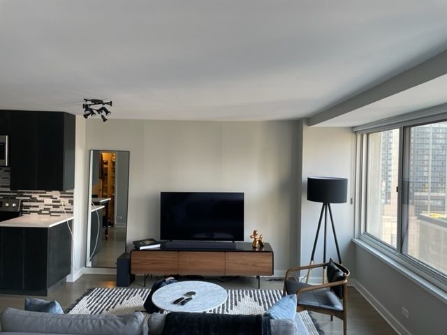 211 E Ohio Street 2212, Chicago, IL 60611