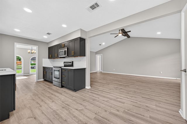 1307 Hitherfield Drive, Sugar Land, TX 77498