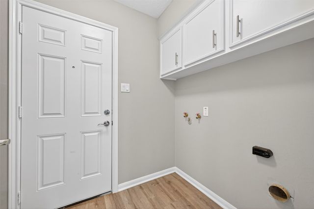 1307 Hitherfield Drive, Sugar Land, TX 77498