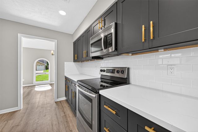1307 Hitherfield Drive, Sugar Land, TX 77498