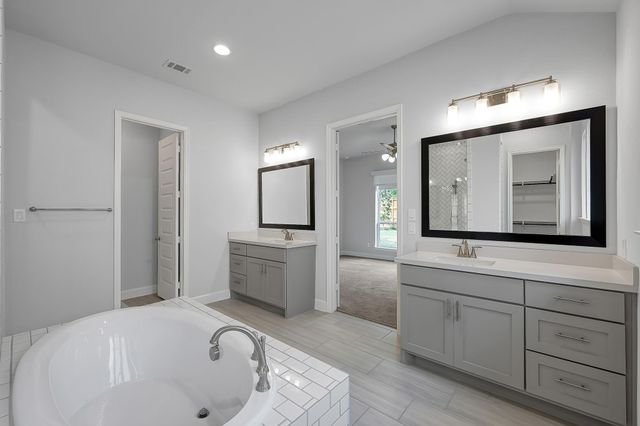 8431 Willow Whisper Lane, Magnolia, TX 77354