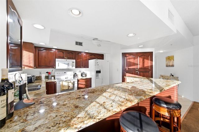 1200 COUNTRY CLUB DRIVE 2106, Largo, FL 33771