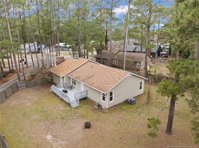 5615 Tee Court, Hope Mills, NC 28348