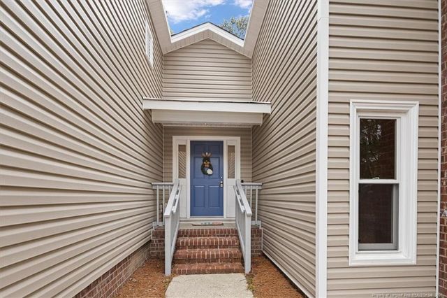 5615 Tee Court, Hope Mills, NC 28348