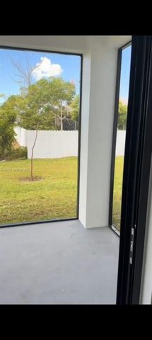 2632 NW 4th Ave 2632, Cape Coral, FL 33993