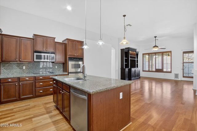 7325 E MINTON Circle, Mesa, AZ 85207