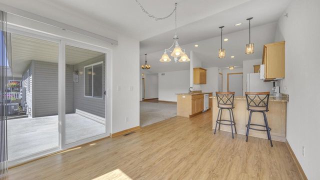 131 Sarahs WAY, Sheboygan Falls, WI 53085
