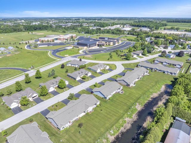 131 Sarahs WAY, Sheboygan Falls, WI 53085