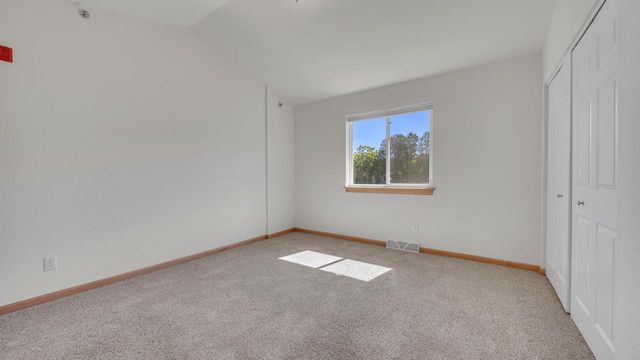 131 Sarahs WAY, Sheboygan Falls, WI 53085
