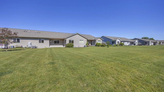131 Sarahs WAY, Sheboygan Falls, WI 53085