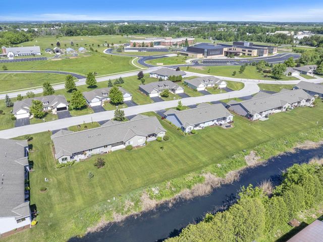 131 Sarahs WAY, Sheboygan Falls, WI 53085