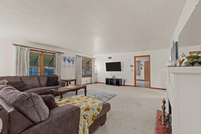 420 ANNEX AVENUE, Oshkosh, WI 54901
