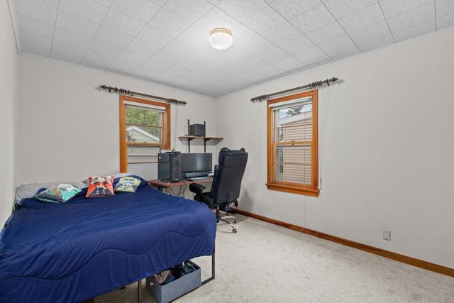 420 ANNEX AVENUE, Oshkosh, WI 54901