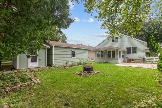 420 ANNEX AVENUE, Oshkosh, WI 54901