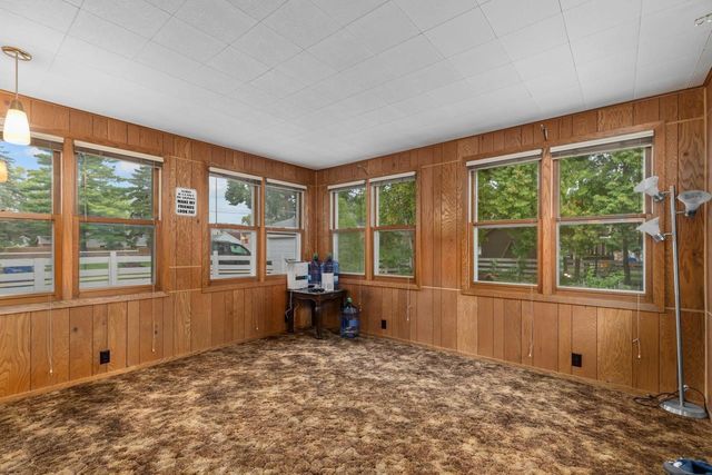 420 ANNEX AVENUE, Oshkosh, WI 54901