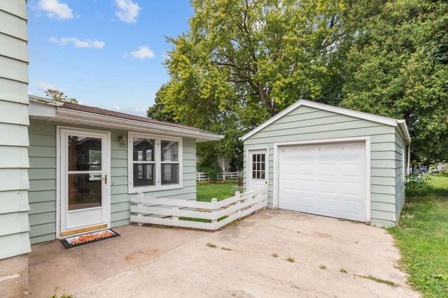 420 ANNEX AVENUE, Oshkosh, WI 54901