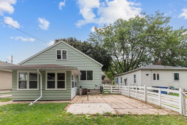 420 ANNEX AVENUE, Oshkosh, WI 54901