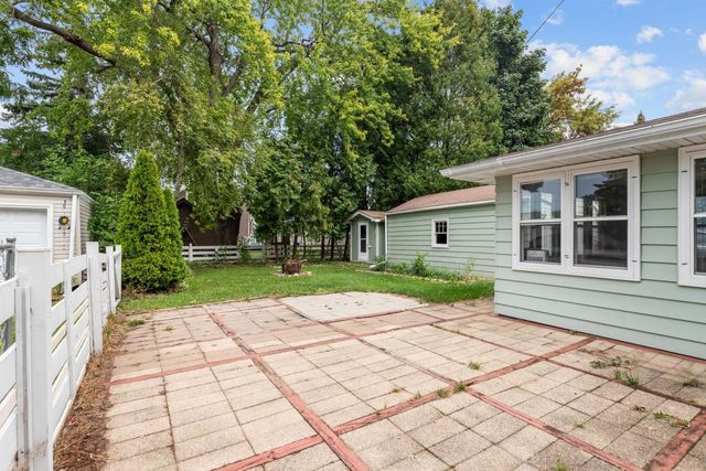 420 ANNEX AVENUE, Oshkosh, WI 54901