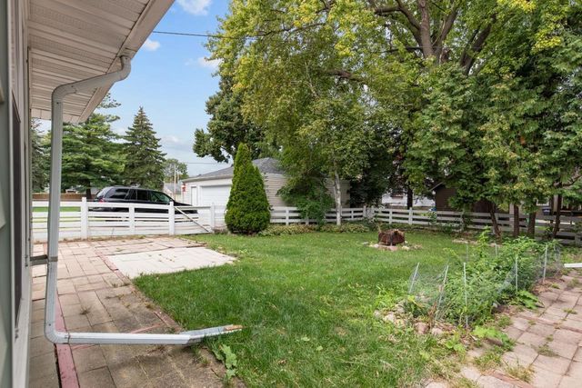 420 ANNEX AVENUE, Oshkosh, WI 54901