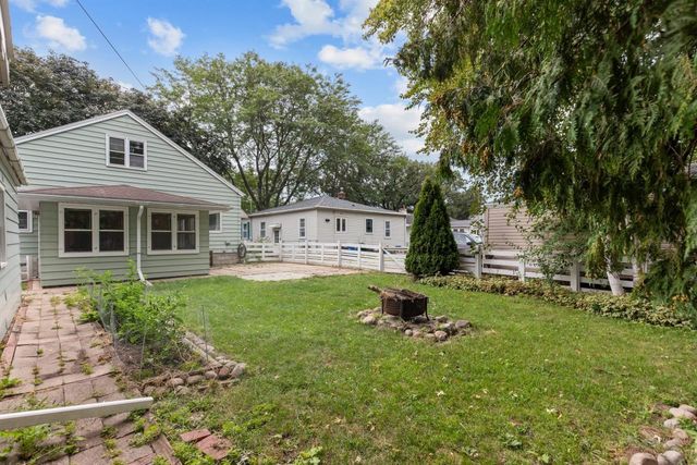 420 ANNEX AVENUE, Oshkosh, WI 54901