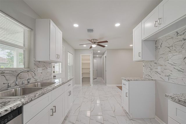 12210 Palmbeach Street, Houston, TX 77034