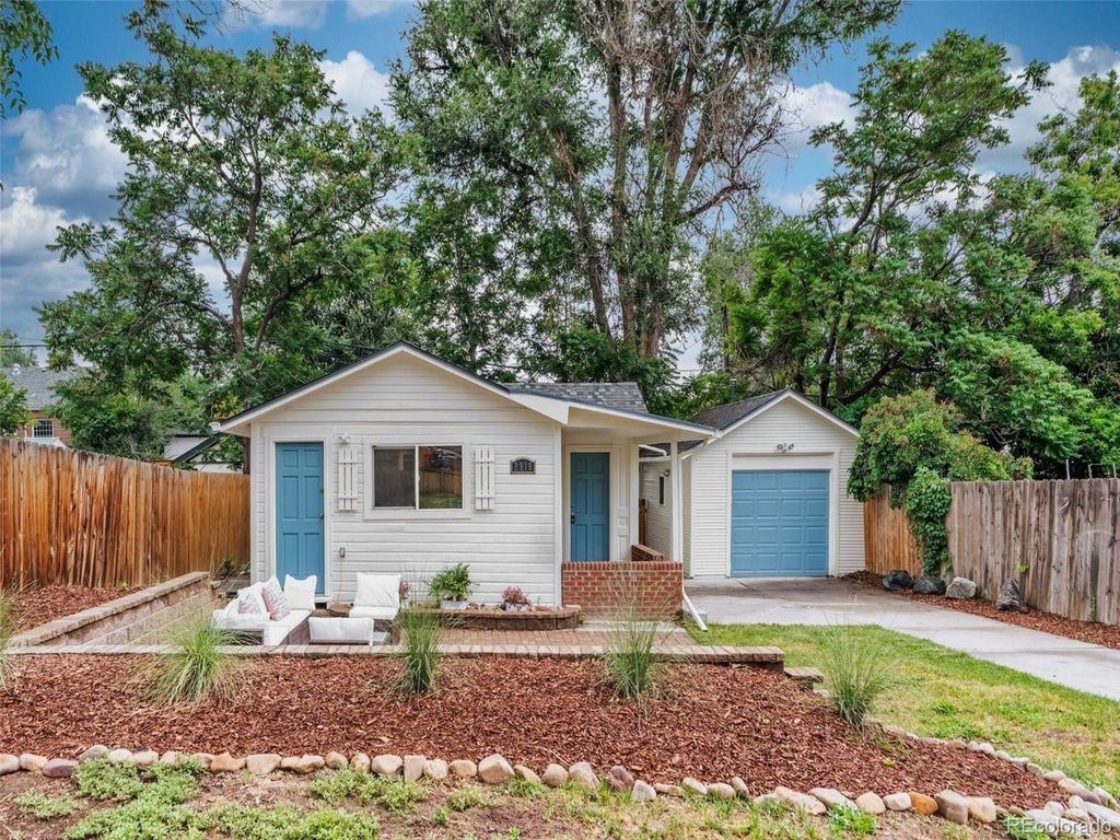 2918 Ames St, Wheat Ridge, CO 80214