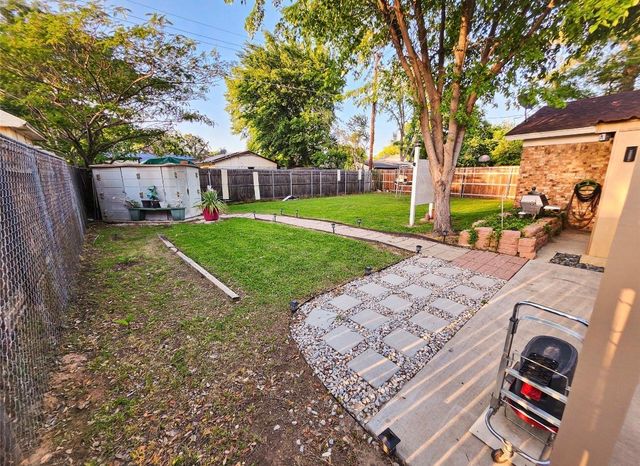2017 Meadow Glen, Irving, TX 75060