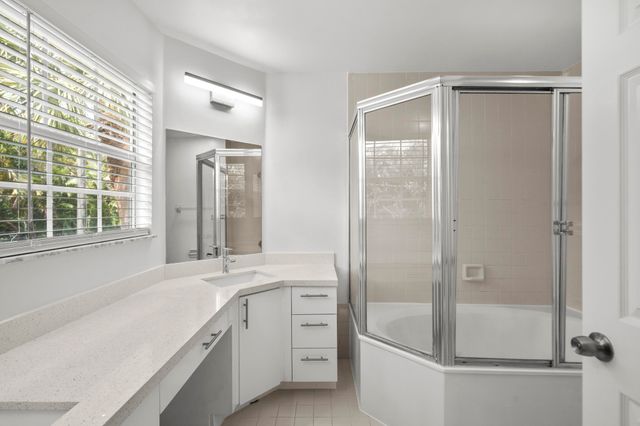 20970 Via Oleander D, Boca Raton, FL 33428