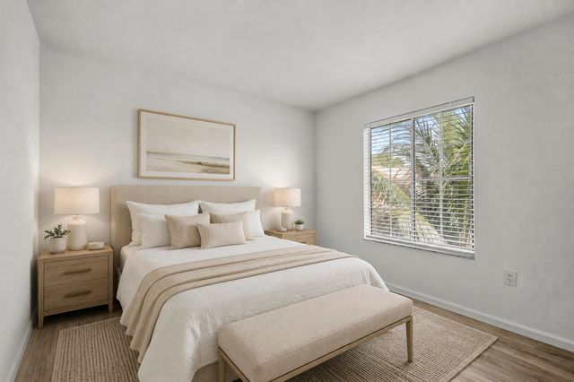 20970 Via Oleander D, Boca Raton, FL 33428