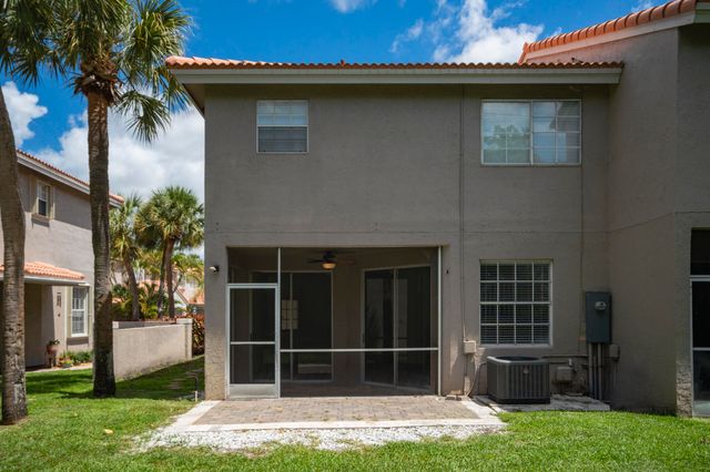 20970 Via Oleander D, Boca Raton, FL 33428